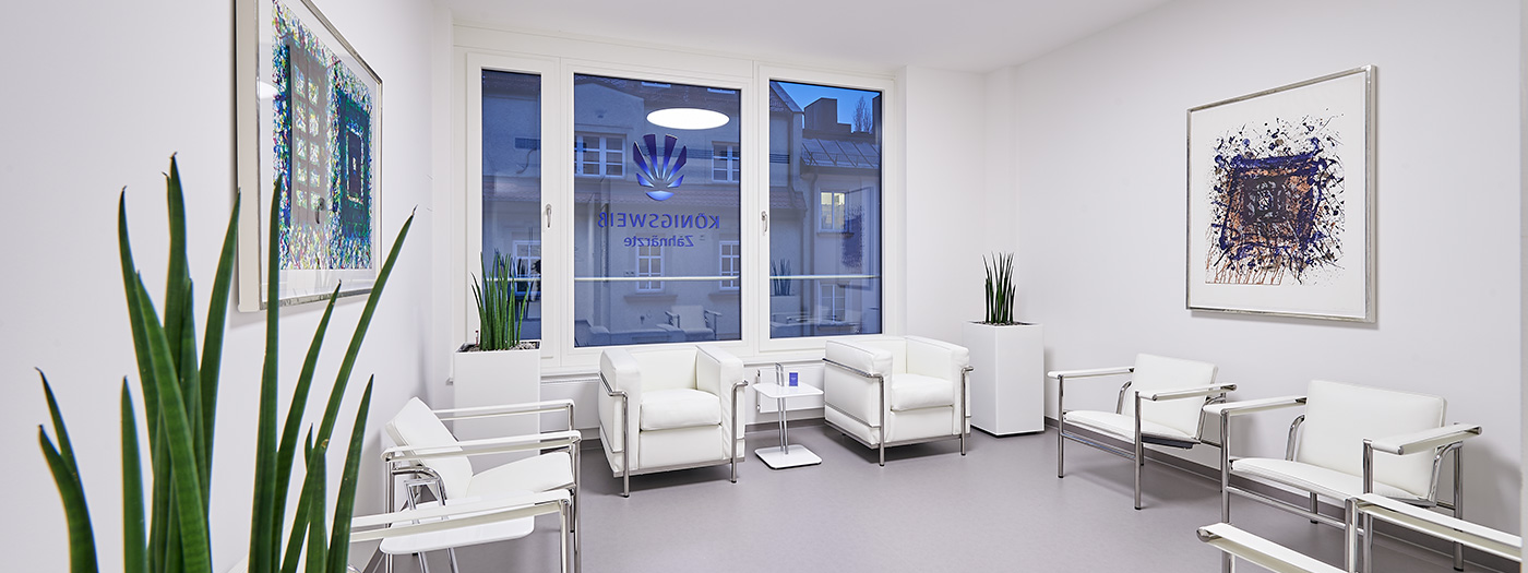Praxis - Wartezimmer bei Königsweiß Zahnärzte in München